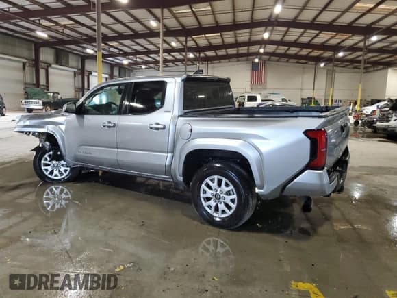 ✅ 2024 Toyota Tacoma SR5 • VIN: 3TMLB5JN4RM021510 • Lot: 92057575. Wystawiony na Copart z przebiegiem 25 429 mil. Bezpłatny archiwum sprzedaży aukcyjnych z USA i szczegółowy raport historii pojazdu na DreamBid. Zdjęcie 2.