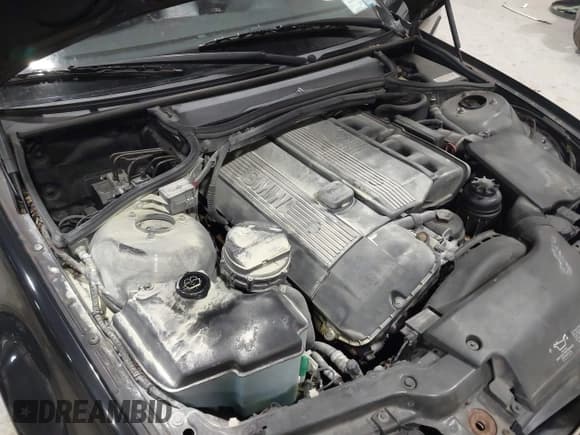 ✅ 2004 BMW 3 Series 325xi • VIN: WBAEP33464PF04602 • Lot: 41634556. Listed on IAAI with 92,408 mi. Free auction sales archive from the USA and detailed vehicle history report at DreamBid. Image 6.