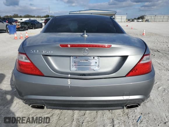 ✅ 2012 Mercedes-Benz SLK 350 • VIN: WDDPK5HA8CF014674 • Lot: 43035715. Wystawiony na Copart z przebiegiem 79 506 mil. Bezpłatny archiwum sprzedaży aukcyjnych z USA i szczegółowy raport historii pojazdu na DreamBid. Zdjęcie 6.