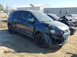 ✅ 2021 Chevrolet Trax LS • VIN: KL7CJNSB3MB348548 • Lot: 43322665. Listed on IAAI with 76,414 mi. Free auction sales archive from the USA and detailed vehicle history report at DreamBid. Image 1.