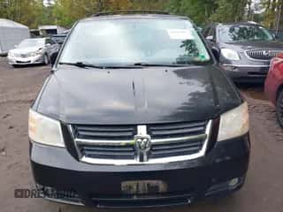 2010 Dodge Grand Caravan SXT z VIN 2D4RN5D13AR247371, wystawiony jako IAAI lot #43431052 z przebiegiem 112 366 mil mil oraz . Historia ofert i sprzedaży dostępna na DreamBid. Obrazek 6.