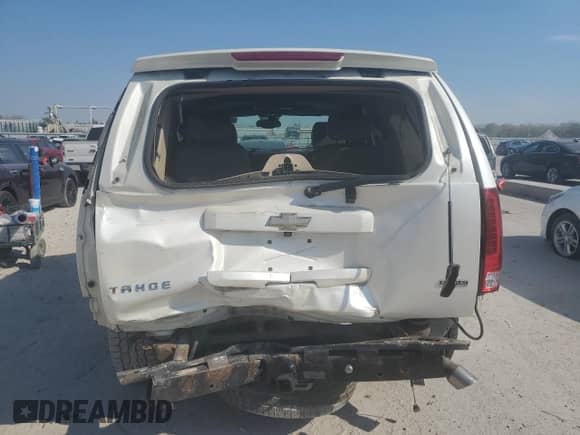 2008 Chevrolet Tahoe 3LT с VIN 1GNFK13078R185524, выставлен на аукционе Copart как лот 86863195 с пробегом 172 904 миль миль и Списание • Salvage title. История ставок и продаж доступна на DreamBid. Изображение 6.