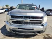 ✅ 2008 Chevrolet Silverado 2500HD Work Truck • VIN: 1GCHK23KX8F132780 • Lot: 73304354. Wystawiony na Copart z przebiegiem 122 692 mil. Bezpłatny archiwum sprzedaży aukcyjnych z USA i szczegółowy raport historii pojazdu na DreamBid. Zdjęcie 5.