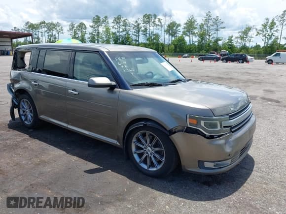 ✅ 2013 Ford Flex Limited • VIN: 2FMGK5D86DBD02365 • Lot: 42617947. Wystawiony na IAAI z przebiegiem 199 802 mil. Bezpłatny archiwum sprzedaży aukcyjnych z USA i szczegółowy raport historii pojazdu na DreamBid. Zdjęcie 1.