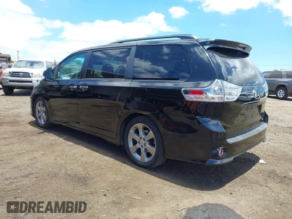✅ 2014 Toyota Sienna SE • VIN: 5TDXK3DC4ES429371 • Lot: 42832556. Listed on IAAI with 51,702 mi. Free auction sales archive from the USA and detailed vehicle history report at DreamBid. Image 3.