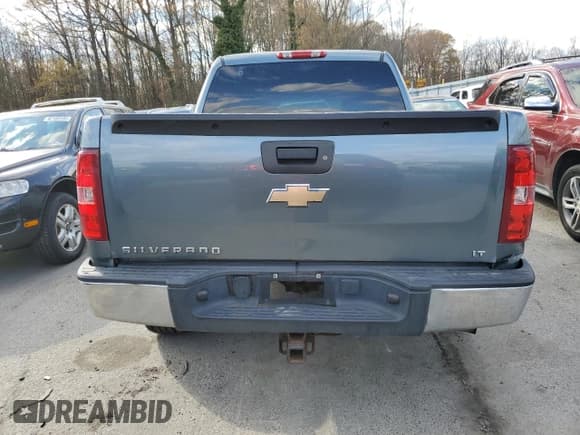 ✅ 2008 Chevrolet Silverado 1500 LTZ • VIN: 2GCEK13M381238820 • Лот: 92684945. Опубликован ранее на Copart с пробегом 171 446 миль. Бесплатный доступ к архиву аукционных продаж из США и подробный отчёт об истории автомобиля на DreamBid. Изображение 6.