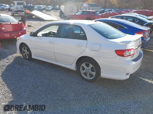 ✅ 2012 Toyota Corolla S • VIN: 2T1BU4EEXCC837616 • Lot: 43520464. Listed on IAAI with 129,637 mi. Free auction sales archive from the USA and detailed vehicle history report at DreamBid. Image 3.