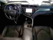 2020 Toyota Camry SE с VIN 4T1M11AK1LU972185, выставлен на аукционе Copart как лот 71732595 с пробегом 145 847 миль миль и Списание • Salvage title. История ставок и продаж доступна на DreamBid. Изображение 8.