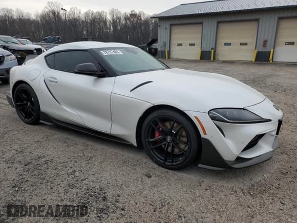 ✅ 2022 Toyota Supra 3.0 • VIN: WZ1DB0C00NW047378 • Lot: 78797403. Wystawiony na Copart z przebiegiem 14 113 mil. Bezpłatny archiwum sprzedaży aukcyjnych z USA i szczegółowy raport historii pojazdu na DreamBid. Zdjęcie 4.