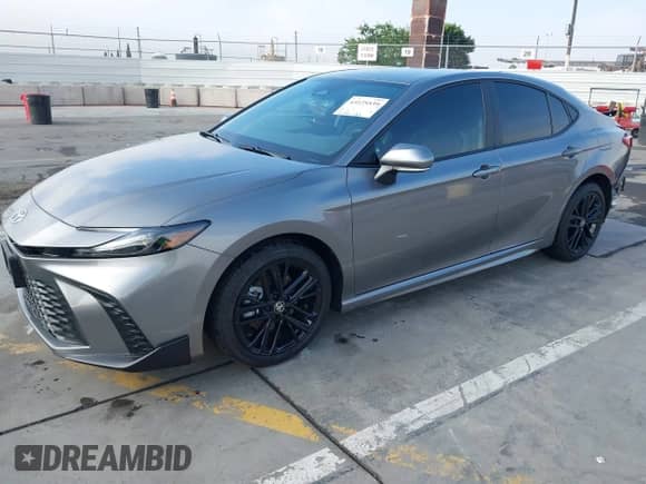 2025 Toyota Camry LE с VIN 4T1DAACK4SU624425, выставлен на аукционе IAAI как лот 43125539 с пробегом 2 489 миль миль и . История ставок и продаж доступна на DreamBid. Изображение 18.