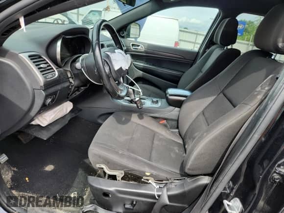 2020 Jeep Grand Cherokee Laredo E z VIN 1C4RJFAG3LC271091, wystawiony jako Copart lot #63903395 z przebiegiem 77 420 mil mil oraz Szkoda całkowita • Salvage title. Historia ofert i sprzedaży dostępna na DreamBid. Obrazek 7.