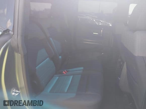 ✅ 2024 GMC Hummer EV 3X • VIN: 1GKB0RDC3RU101111 • Lot: 41857994. Wystawiony na IAAI z przebiegiem 16 246 mil. Bezpłatny archiwum sprzedaży aukcyjnych z USA i szczegółowy raport historii pojazdu na DreamBid. Zdjęcie 8.