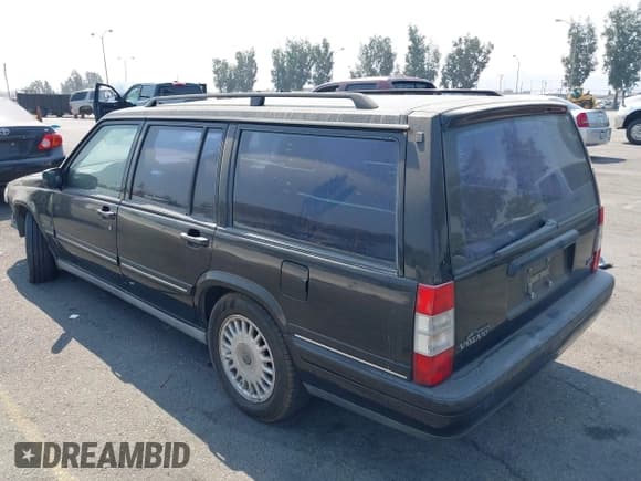 ✅ 1995 Volvo 960 • VIN: YV1KW961XS1022848 • Lot: 42973871. Wystawiony na IAAI z przebiegiem 218 224 mil. Bezpłatny archiwum sprzedaży aukcyjnych z USA i szczegółowy raport historii pojazdu na DreamBid. Zdjęcie 3.