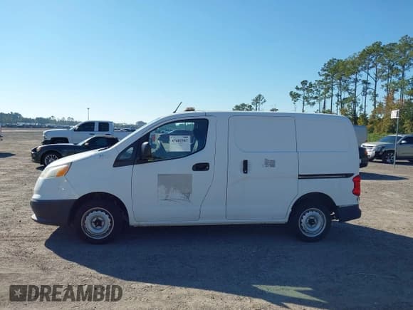 ✅ 2017 Chevrolet City Express Cargo LS • VIN: 3N63M0YN6HK695121 • Lot: 43602987. Wystawiony na IAAI z przebiegiem 69 092 mil. Bezpłatny archiwum sprzedaży aukcyjnych z USA i szczegółowy raport historii pojazdu na DreamBid. Zdjęcie 14.