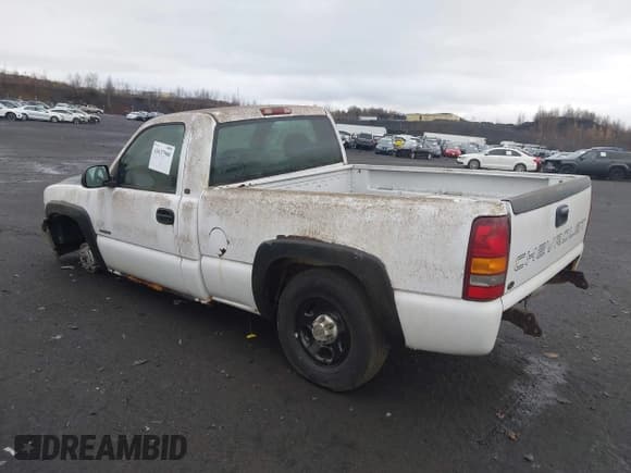 ✅ 2000 Chevrolet Silverado 1500 • VIN: 1GCEC14W4YZ351602 • Lot: 43637900. Listed on IAAI with 335,681 mi. Free auction sales archive from the USA and detailed vehicle history report at DreamBid. Image 3.