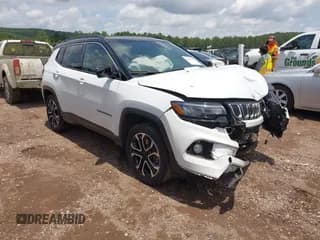 ✅ 2023 Jeep Compass (RED) Edition • VIN: 3C4NJDCN7PT567207 • Lot: 42642826. Wystawiony na IAAI z przebiegiem 49 178 mil. Bezpłatny archiwum sprzedaży aukcyjnych z USA i szczegółowy raport historii pojazdu na DreamBid. Zdjęcie 1.