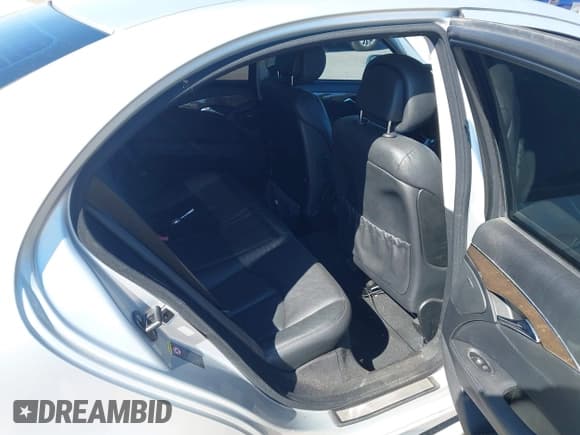 ✅ 2009 Mercedes-Benz E 350 Luxury • VIN: WDBUF87X09B380281 • Lot: 43403315. Wystawiony na IAAI z przebiegiem 152 408 mil. Bezpłatny archiwum sprzedaży aukcyjnych z USA i szczegółowy raport historii pojazdu na DreamBid. Zdjęcie 8.