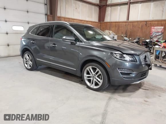 ✅ 2019 Lincoln MKC Reserve • VIN: 5LMCJ3D96KUL49964 • Lot: 43191254. Wystawiony na IAAI z przebiegiem 77 324 mil. Bezpłatny archiwum sprzedaży aukcyjnych z USA i szczegółowy raport historii pojazdu na DreamBid. Zdjęcie 1.