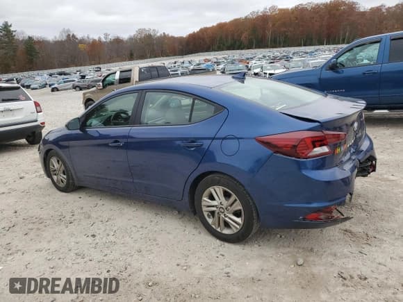 ✅ 2019 Hyundai Elantra Value Edition • VIN: 5NPD84LF5KH433241 • Лот: 90451395. Опубликован ранее на Copart с пробегом 68 449 миль. Бесплатный доступ к архиву аукционных продаж из США и подробный отчёт об истории автомобиля на DreamBid. Изображение 2.