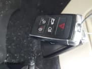 ✅ 2019 Land Rover Range Rover • VIN: SALGS2RE5KA516721 • Лот: 42081181. Опубликован ранее на IAAI с пробегом 120 147 миль. Бесплатный доступ к архиву аукционных продаж из США и подробный отчёт об истории автомобиля на DreamBid. Изображение 11.