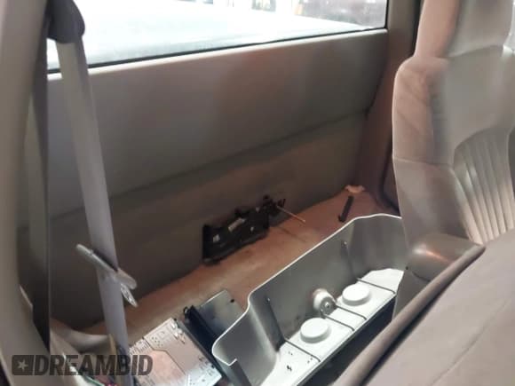 ✅ 2002 Chevrolet S-10 LS • VIN: 1GCCS19W628260671 • Лот: 41555365. Опубликован ранее на IAAI с пробегом 160 464 миль. Бесплатный доступ к архиву аукционных продаж из США и подробный отчёт об истории автомобиля на DreamBid. Изображение 8.