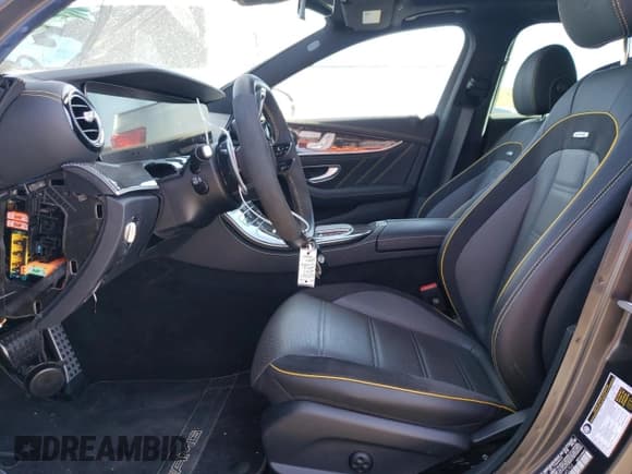 ✅ 2023 Mercedes-Benz E 63 S AMG • VIN: W1KZH8KB0PB145752 • Lot: 78694094. Listed on Copart with 4,209 mi. Free auction sales archive from the USA and detailed vehicle history report at DreamBid. Image 7.