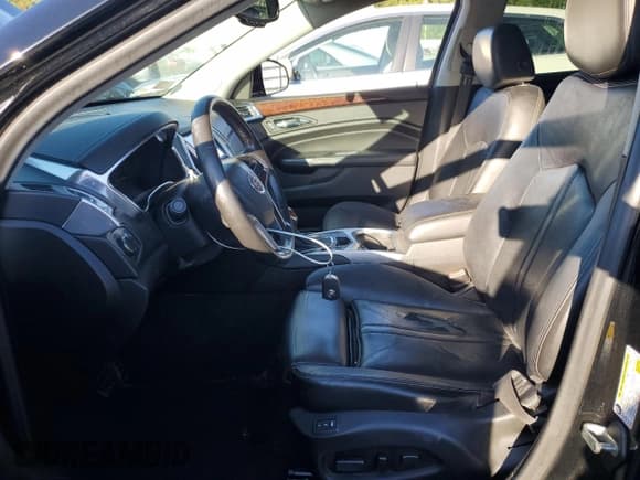 ✅ 2015 Cadillac SRX Luxury Collection • VIN: 3GYFNEE37FS525564 • Lot: 84802375. Listed on Copart with 111,079 mi. Free auction sales archive from the USA and detailed vehicle history report at DreamBid. Image 7.