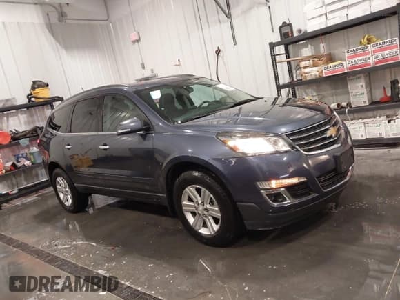 ✅ 2014 Chevrolet Traverse LT • VIN: 1GNKRGKD6EJ244008 • Lot: 43509737. Wystawiony na IAAI z przebiegiem 101 140 mil. Bezpłatny archiwum sprzedaży aukcyjnych z USA i szczegółowy raport historii pojazdu na DreamBid. Zdjęcie 13.