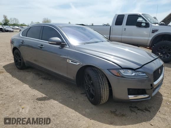 ✅ 2017 Jaguar XF 35t Premium • VIN: SAJBJ4BV0HCY43519 • Лот: 55586225. Опубликован ранее на Copart с пробегом 63 916 миль. Бесплатный доступ к архиву аукционных продаж из США и подробный отчёт об истории автомобиля на DreamBid. Изображение 4.