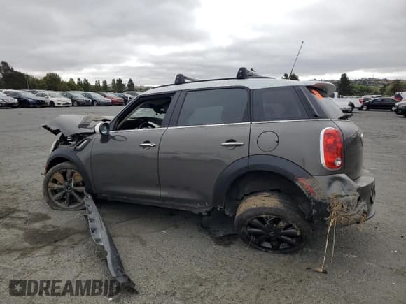 ✅ 2011 MINI Countryman S • VIN: WMWZC3C58BWH97640 • Lot: 68576465. Wystawiony na Copart z przebiegiem 119 349 mil. Bezpłatny archiwum sprzedaży aukcyjnych z USA i szczegółowy raport historii pojazdu na DreamBid. Zdjęcie 2.