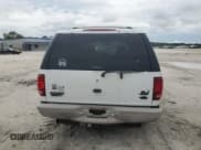 ✅ 1999 Ford Expedition XLT • VIN: 1FMPU18L1XLC18198 • Lot: 81262565. Listed on Copart with Not provided. Free auction sales archive from the USA and detailed vehicle history report at DreamBid. Image 6.