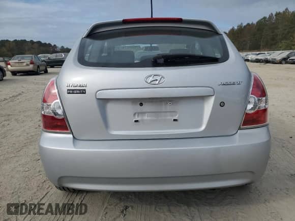 2009 Hyundai Accent Auto SE z VIN KMHCN36C69U118783, wystawiony jako Copart lot #79494214 z przebiegiem 138 992 mil mil oraz Szkoda całkowita • Salvage title. Historia ofert i sprzedaży dostępna na DreamBid. Obrazek 6.