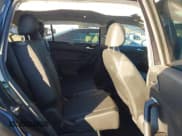 ✅ 2018 Volkswagen Tiguan SEL • VIN: 3VV3B7AX0JM187705 • Lot: 43674121. Wystawiony na IAAI z przebiegiem 106 109 mil. Bezpłatny archiwum sprzedaży aukcyjnych z USA i szczegółowy raport historii pojazdu na DreamBid. Zdjęcie 8.