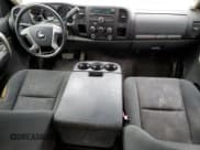 ✅ 2009 Chevrolet Silverado 1500 • VIN: 1GCJC83699F146725 • Lot: 53692005. Wystawiony na Copart z przebiegiem 231 744 mil. Bezpłatny archiwum sprzedaży aukcyjnych z USA i szczegółowy raport historii pojazdu na DreamBid. Zdjęcie 8.