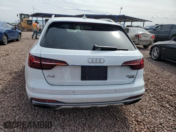 ✅ 2020 Audi allroad A4 Prestige • VIN: WA19NAF45LA035036 • Lot: 48682724. Listed on Copart with 28,806 mi. Free auction sales archive from the USA and detailed vehicle history report at DreamBid. Image 6.
