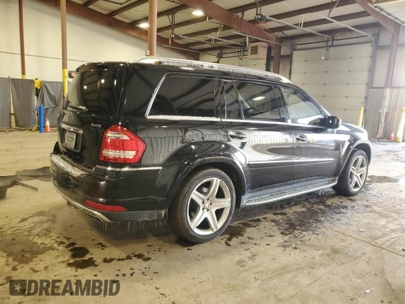 ✅ 2010 Mercedes-Benz GL 550 • VIN: 4JGBF8GE9AA612423 • Lot: 44361065. Wystawiony na Copart z przebiegiem 90 195 mil. Bezpłatny archiwum sprzedaży aukcyjnych z USA i szczegółowy raport historii pojazdu na DreamBid. Zdjęcie 3.