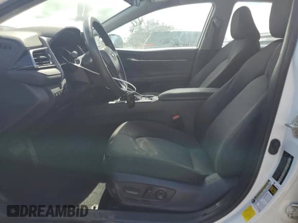 2021 Toyota Camry Hybrid LE with VIN 4T1C31AK3MU567856, listed as a Copart auction lot 86088445 with 264,446 mi miles and Clean title. Bid and sale history available at DreamBid. Image 7.