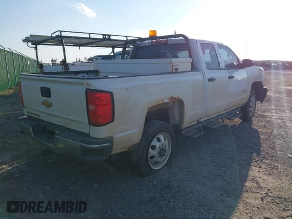 ✅ 2017 Chevrolet Silverado 2500HD Work Truck • VIN: 1GC2KUEG9HZ206750 • Лот: 43315082. Опубликован ранее на IAAI с пробегом Не указан. Бесплатный доступ к архиву аукционных продаж из США и подробный отчёт об истории автомобиля на DreamBid. Изображение 4.