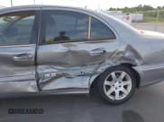 ✅ 2008 Mercedes-Benz E 320 • VIN: WDBUF22XX8B305932 • Lot: 43233709. Wystawiony na IAAI z przebiegiem 141 188 mil. Bezpłatny archiwum sprzedaży aukcyjnych z USA i szczegółowy raport historii pojazdu na DreamBid. Zdjęcie 6.