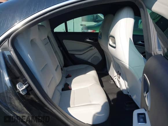 2015 Mercedes-Benz CLA 250 with VIN WDDSJ4EB2FN184964, listed as a IAAI auction lot 43210335 with 121,424 mi miles and . Bid and sale history available at DreamBid. Image 8.