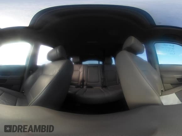 ✅ 2013 Honda Pilot EX-L • VIN: 5FNYF3H75DB015377 • Lot: 43304824. Listed on IAAI with 130,187 mi. Free auction sales archive from the USA and detailed vehicle history report at DreamBid. Image 17.