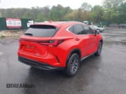 ✅ 2024 Lexus NX 350 Premium • VIN: 2T2GGCEZXRC044024 • Lot: 42278940. Wystawiony na IAAI z przebiegiem 11 388 mil. Bezpłatny archiwum sprzedaży aukcyjnych z USA i szczegółowy raport historii pojazdu na DreamBid. Zdjęcie 4.