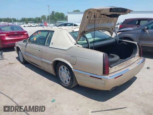 ✅ 1995 Cadillac Eldorado • VIN: 1G6EL12Y5SU608679 • Lot: 42569443. Wystawiony na IAAI z przebiegiem Nie podano. Bezpłatny archiwum sprzedaży aukcyjnych z USA i szczegółowy raport historii pojazdu na DreamBid. Zdjęcie 3.