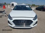 ✅ 2018 Hyundai Sonata SEL • VIN: 5NPE34AF3JH652445 • Lot: 43332202. Wystawiony na IAAI z przebiegiem 83 617 mil. Bezpłatny archiwum sprzedaży aukcyjnych z USA i szczegółowy raport historii pojazdu na DreamBid. Zdjęcie 13.