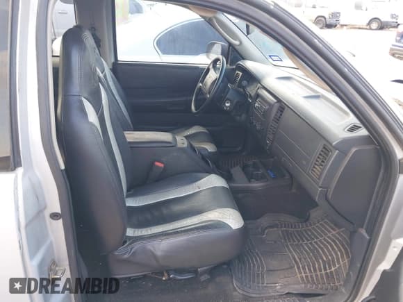 ✅ 2001 Dodge Dakota Sport • VIN: 1B7GL22N21S217338 • Lot: 43477267. Wystawiony na IAAI z przebiegiem 205 364 mil. Bezpłatny archiwum sprzedaży aukcyjnych z USA i szczegółowy raport historii pojazdu na DreamBid. Zdjęcie 5.