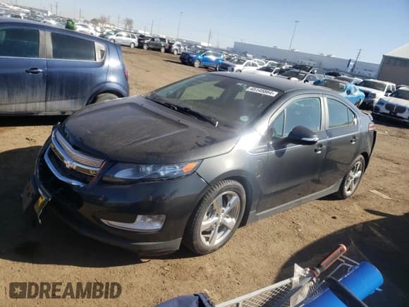 ✅ 2015 Chevrolet Volt • VIN: 1G1RB6E4XFU105395 • Lot: 45145864. Wystawiony na Copart z przebiegiem 92 497 mil. Bezpłatny archiwum sprzedaży aukcyjnych z USA i szczegółowy raport historii pojazdu na DreamBid. Zdjęcie 1.