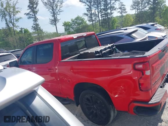 ✅ 2020 Chevrolet Silverado 1500 RST • VIN: 1GCUYEEL0LZ291304 • Lot: 42067913. Wystawiony na IAAI z przebiegiem 139 076 mil. Bezpłatny archiwum sprzedaży aukcyjnych z USA i szczegółowy raport historii pojazdu na DreamBid. Zdjęcie 14.