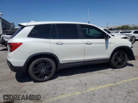 ✅ 2019 Honda Passport Sport • VIN: 5FNYF7H28KB006407 • Lot: 58014545. Listed on Copart with 55,882 mi. Free auction sales archive from the USA and detailed vehicle history report at DreamBid. Image 3.