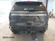 ✅ 2016 Ford Explorer Platinum • VIN: 1FM5K8HT8GGC87596 • Lot: 43537887. Wystawiony na IAAI z przebiegiem 206 619 mil. Bezpłatny archiwum sprzedaży aukcyjnych z USA i szczegółowy raport historii pojazdu na DreamBid. Zdjęcie 6.