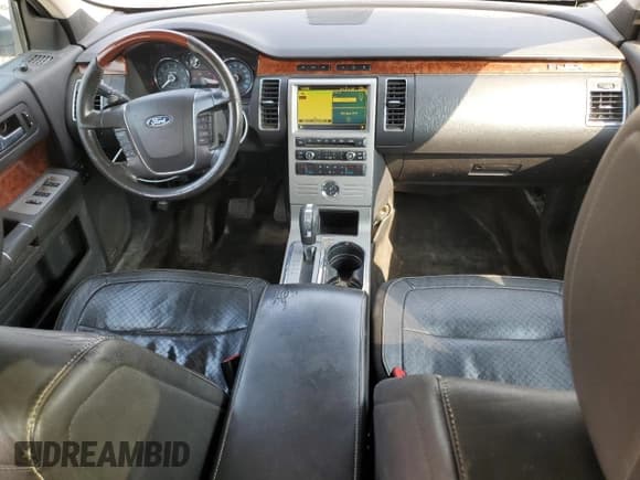 ✅ 2010 Ford Flex Limited • VIN: 2FMHK6DT1ABB21474 • Лот: 72003075. Опубликован ранее на Copart с пробегом 398 603 миль. Бесплатный доступ к архиву аукционных продаж из США и подробный отчёт об истории автомобиля на DreamBid. Изображение 8.